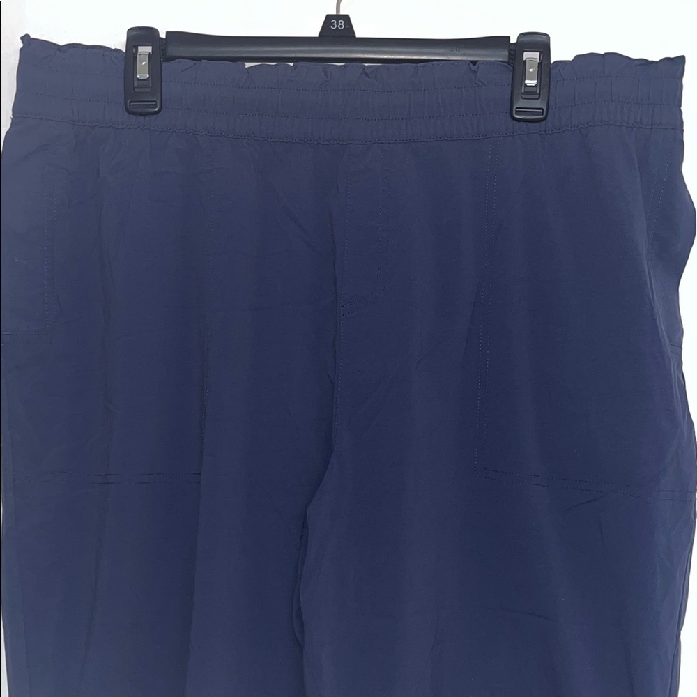Columbia XL Women’s Lightweight Tech Cropped Pants, Moisture Wicking #outdoors - Picture 2 of 8